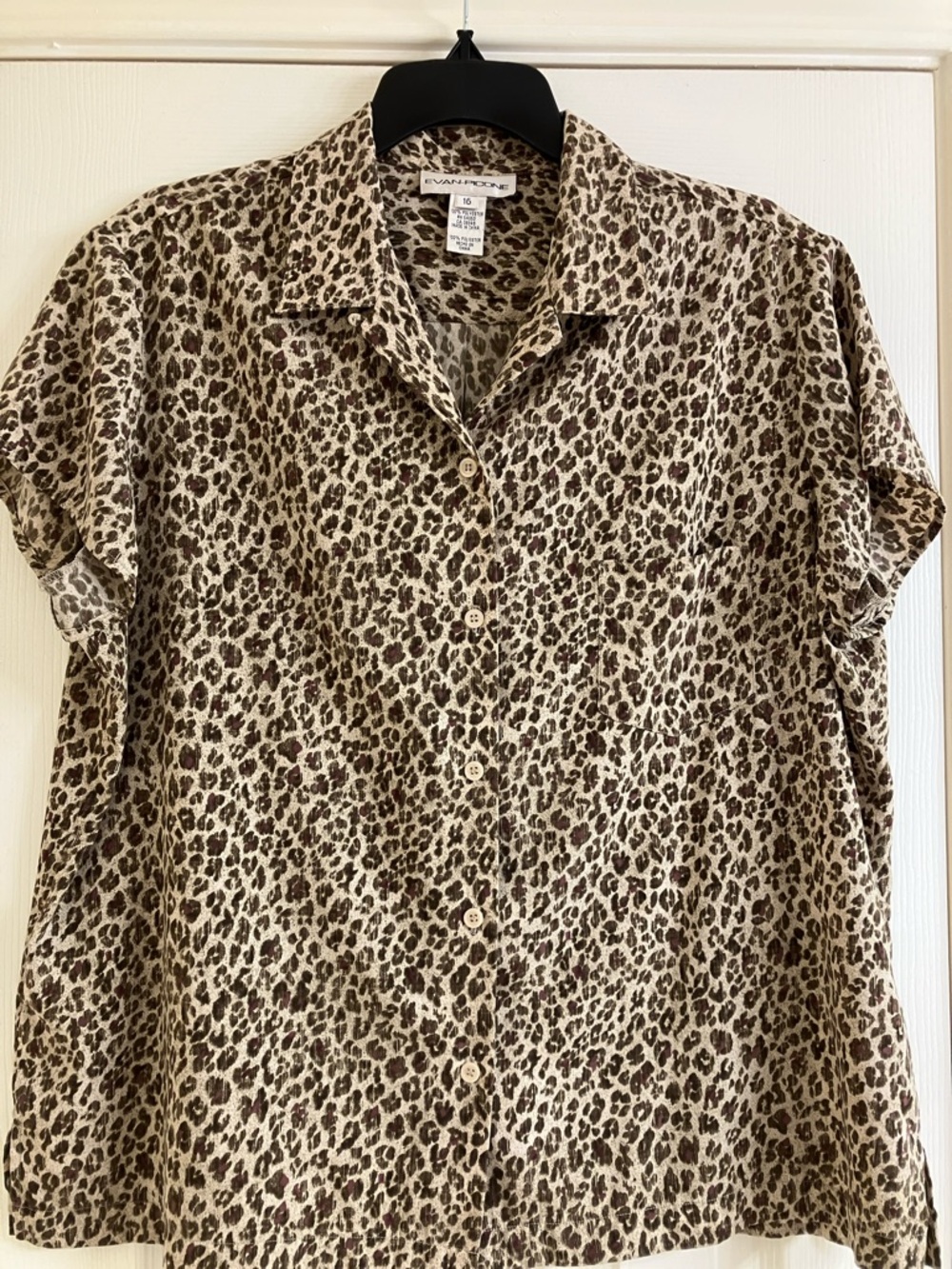 Evan Picone Cream Leopard Print Button-Up Blouse